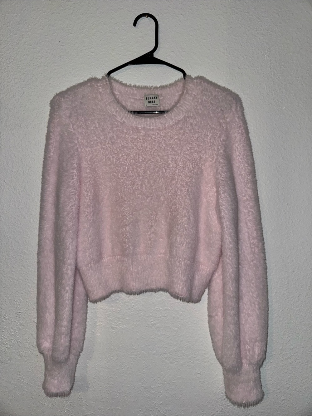 Aritzia Sunday Best Pink Fuzzy Knit Crewneck Balloon Sleeve Cropped Sweater - M